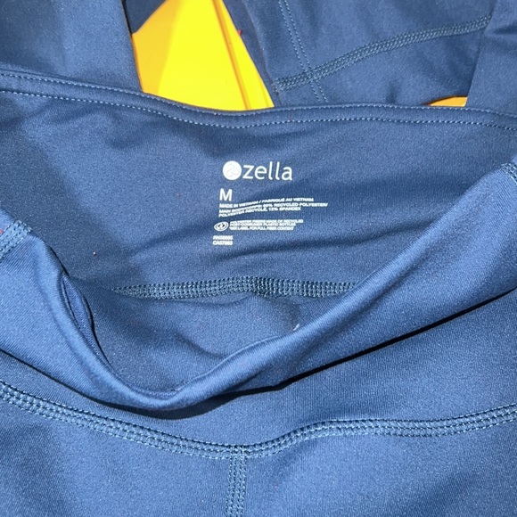 Zella Nordstrom Leggings medium, only use them once. - Picture 4 of 4